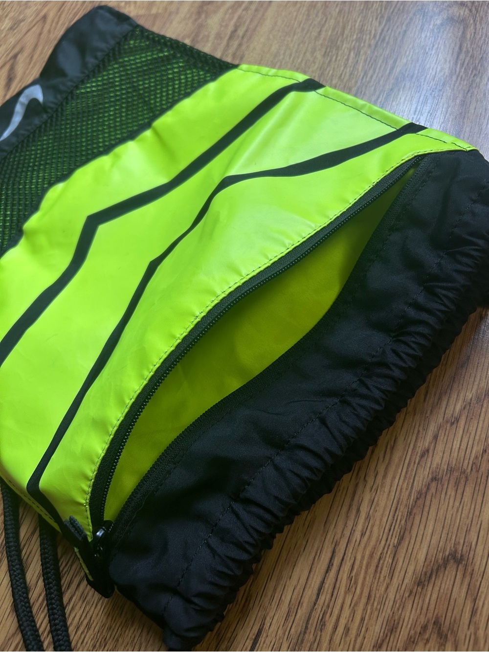 Nike Drawstring Bag - Picture 5 of 8